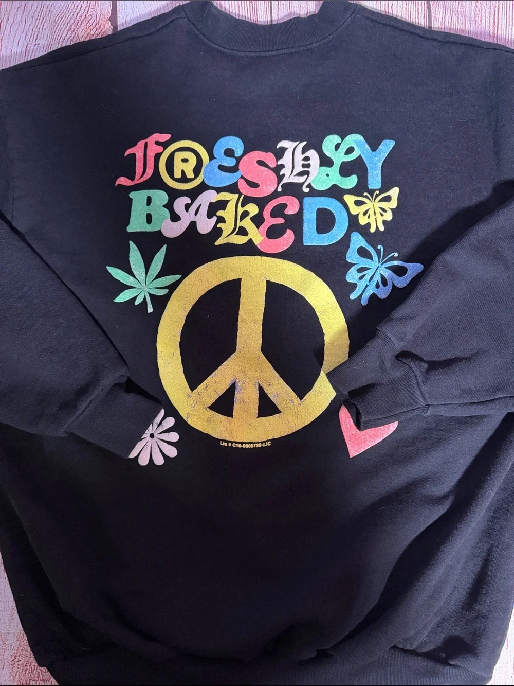 Megan’s Freshly Baked Black L Crewneck Sweatshirt Peace Sign Cannabis Graphic